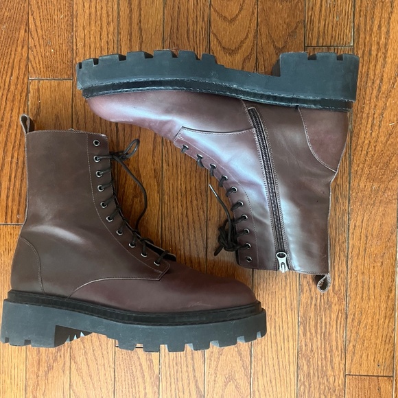 Brown/Burgundy Combat Boots - size 10 - Picture 4 of 5